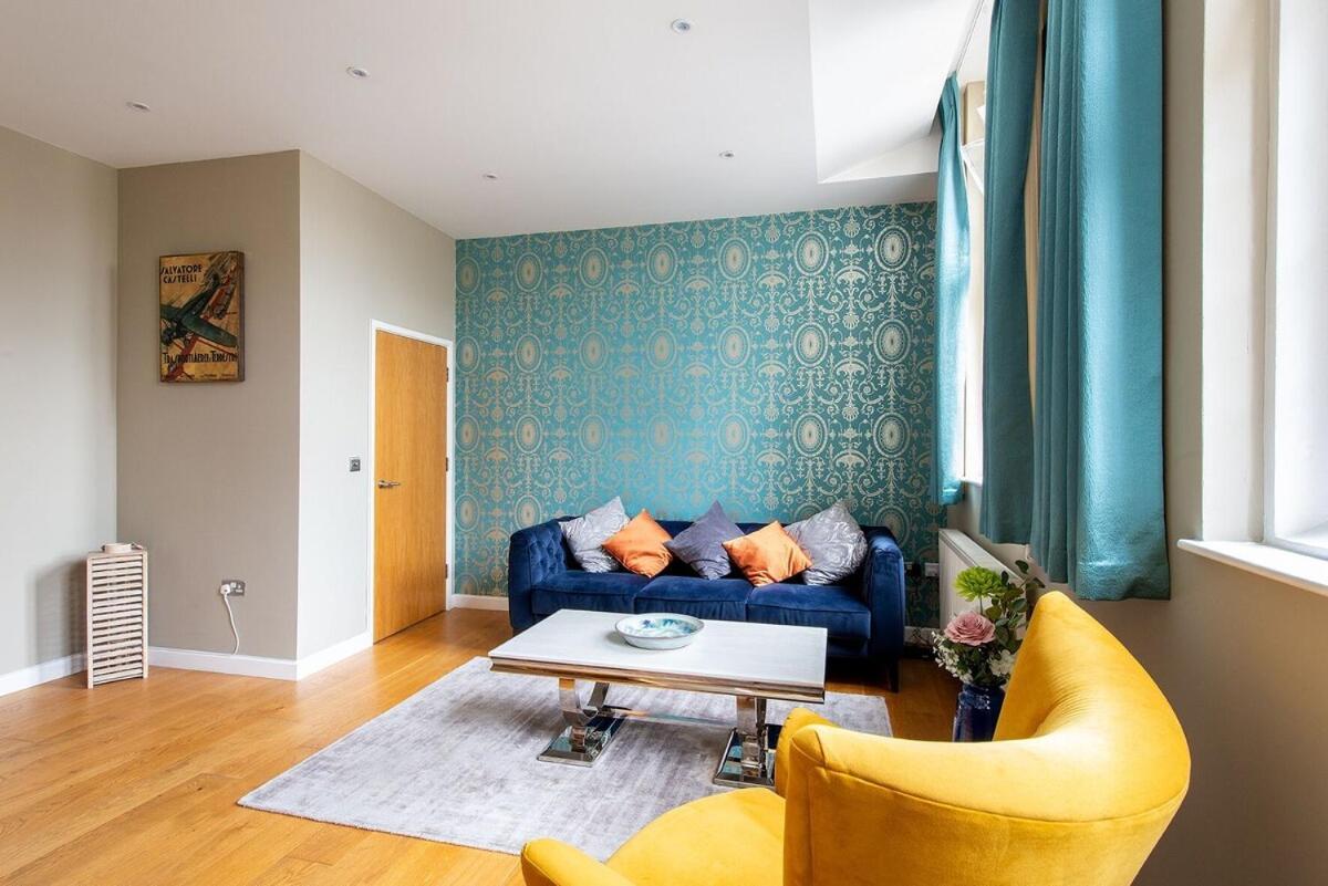 The Most Central Apartment In Canterbury Stunning Interiors, Fully Equipped, City Views And Free Wifi! Екстериор снимка